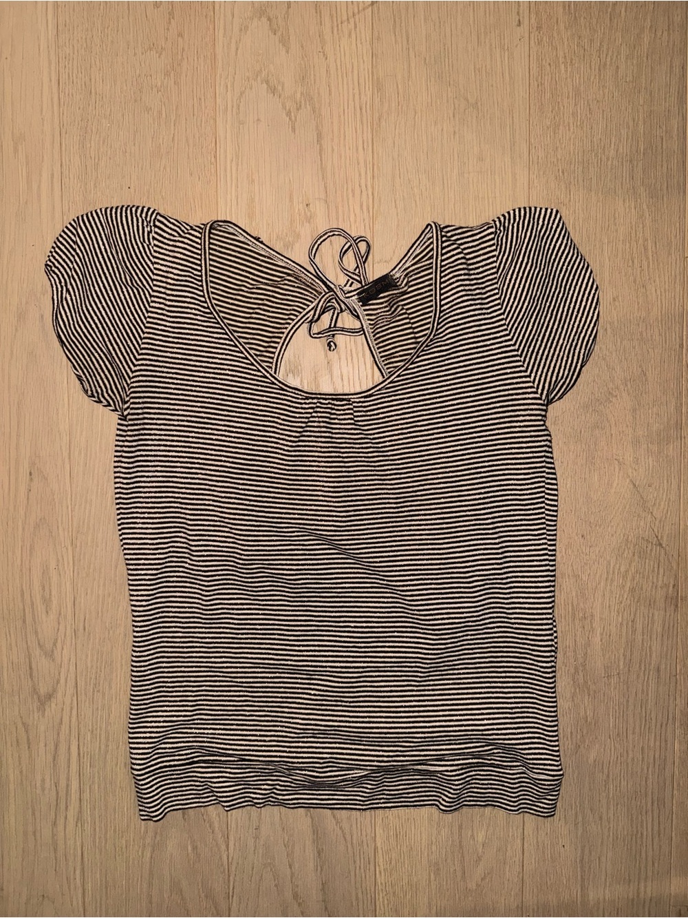 Women's Black & White Striped Puff-Sleeve Tie-Back Tee